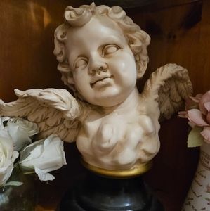 LARGE ANGEL BUST